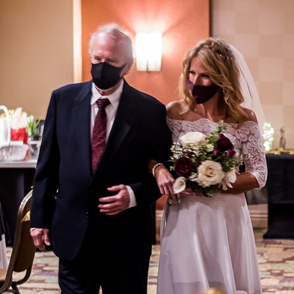 The Love Story of Rachel and Glenn - Picture 3 of 8